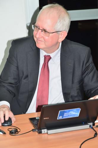 Reunion-Groupe-experts-en-infra-telecom48